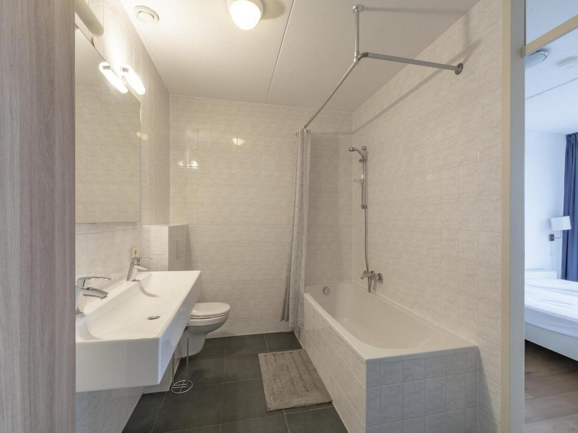 Alluring Coastal Apartment Callantsoog Extérieur photo